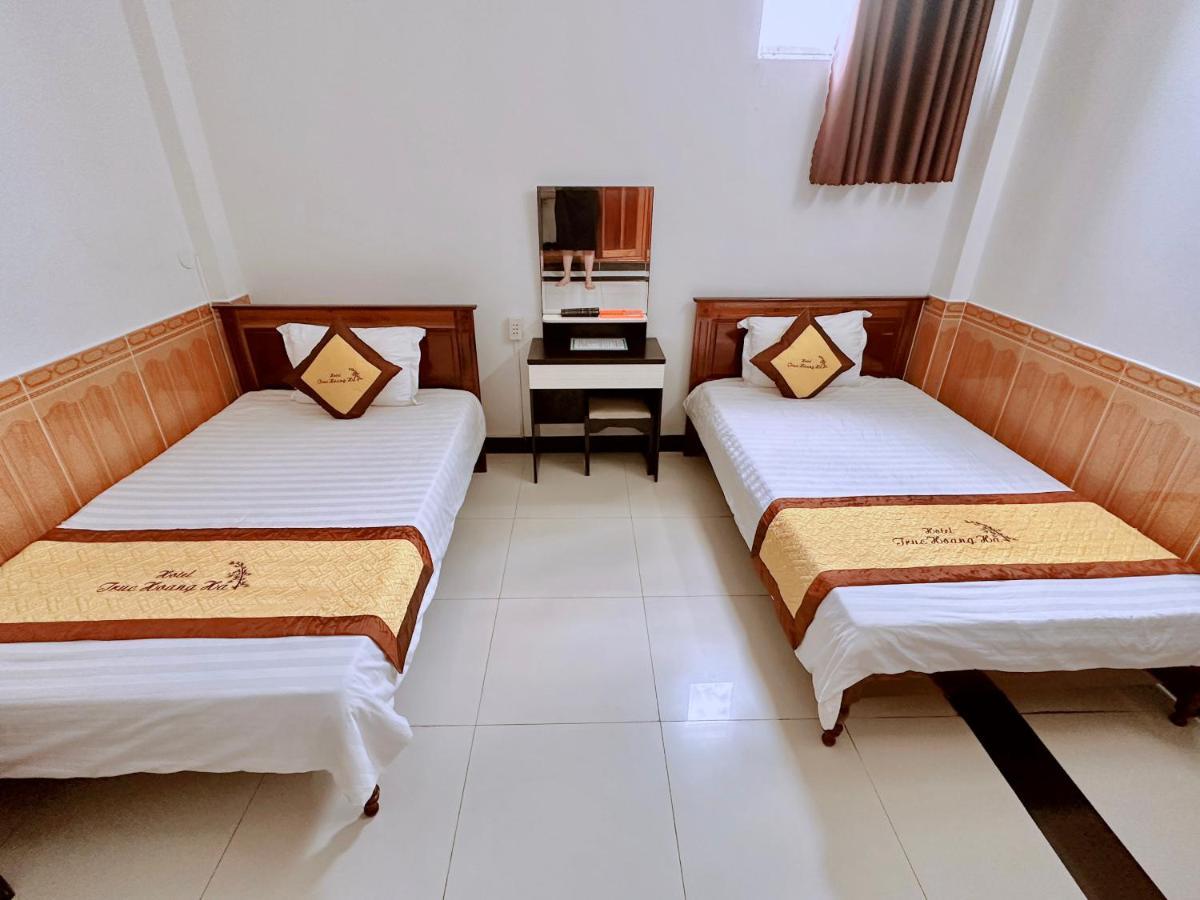 Truc Hoang Ha Hotel Kon Tum Экстерьер фото