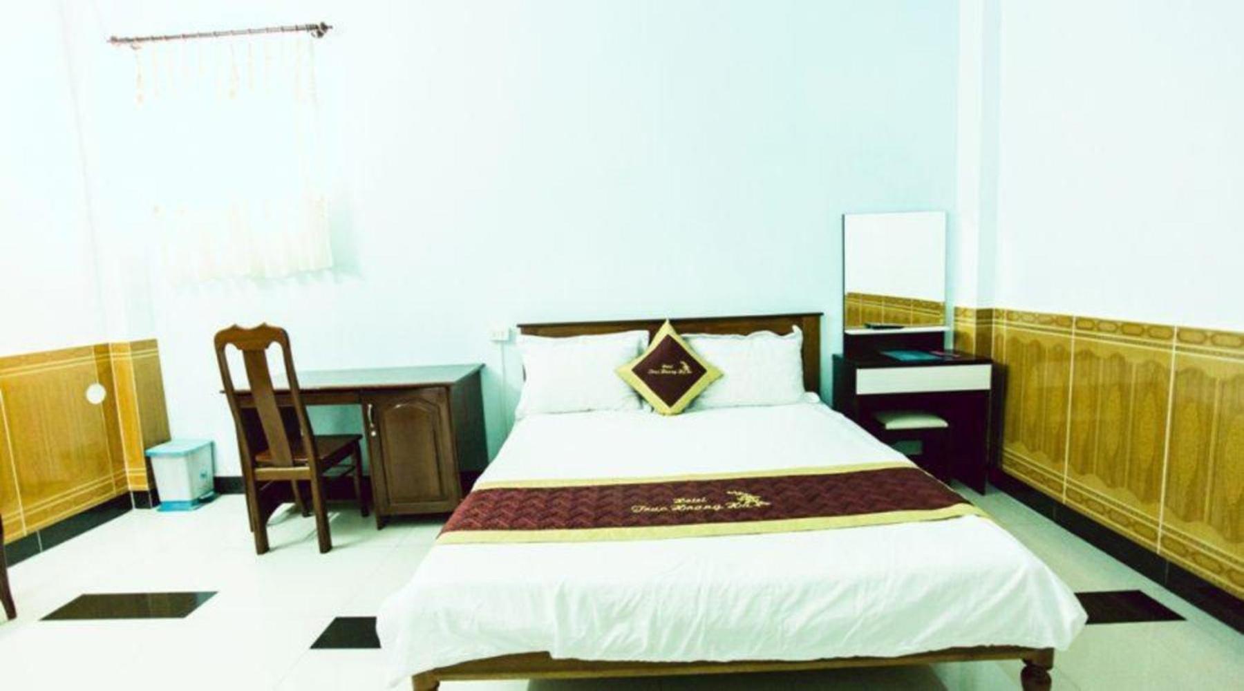 Truc Hoang Ha Hotel Kon Tum Экстерьер фото